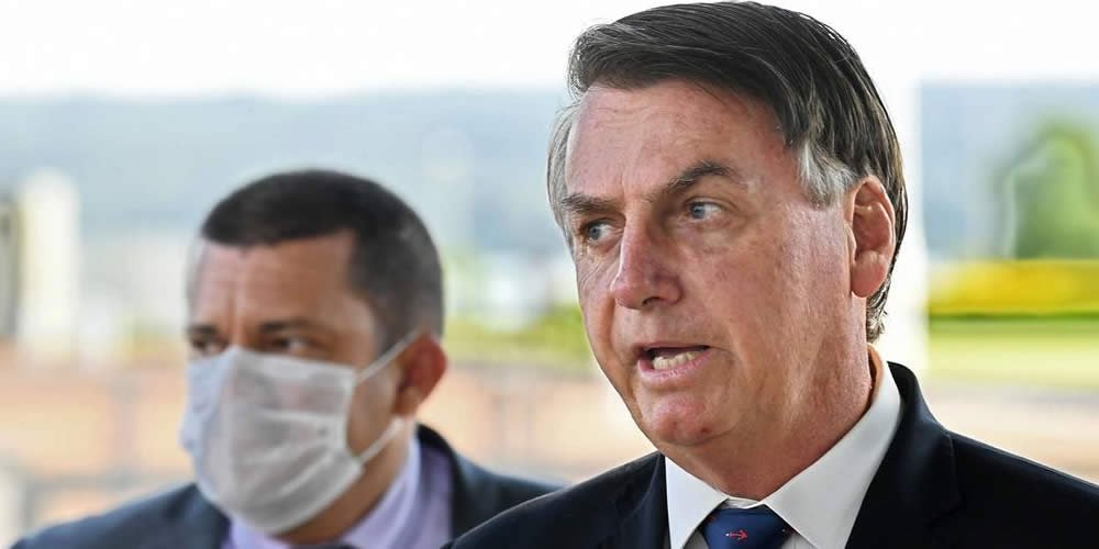 Bolsonaro diz que pode já ter sido infectado pelo coronavírus e menciona possível novo teste