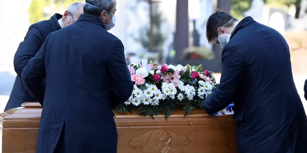 CORONAVÍRUS Velórios só poderão ter duração de quatro horas e presença de no máximo oito pessoas