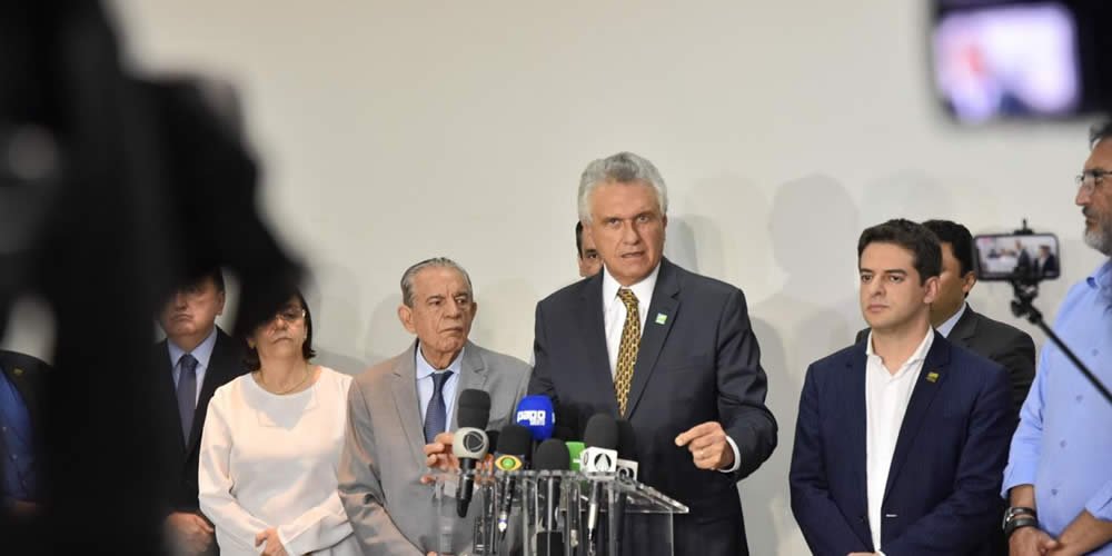 “Não há como negociar com o vírus, seguimos regras técnicas e científicas”, frisa Caiado