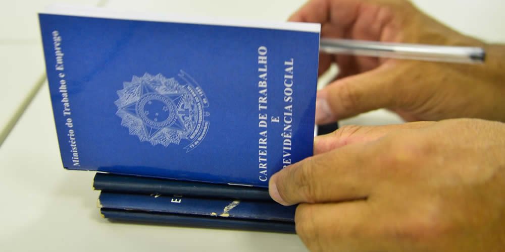 Nova MP permite reduzir até 70% de salário e jornada e prevê estabilidade