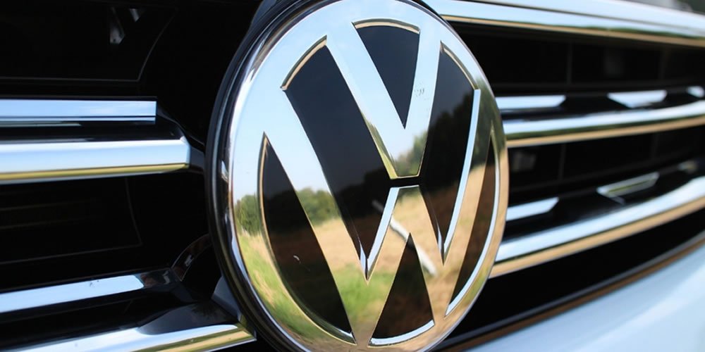 Volkswagen Jetta x Ford Fusion, alta velocidade e bom desempenho