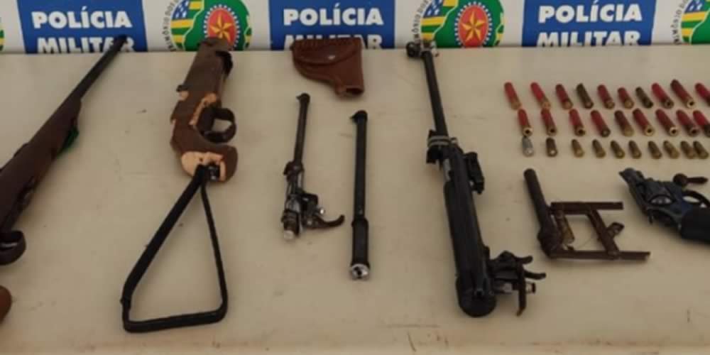Polícia Militar apreende armas ilegais e desmonta esquema de tráfico