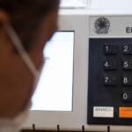 Eleições 2020 eleitor sem máscara não poderá acessar local de votação, diz TSE