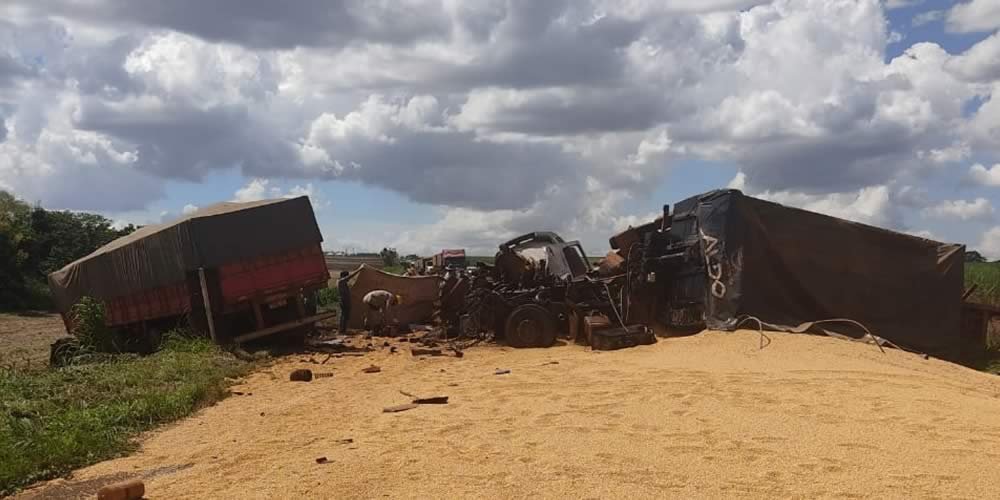 Corpo de Bombeiros de Jataí atende grave acidente em rodovia da BR 158