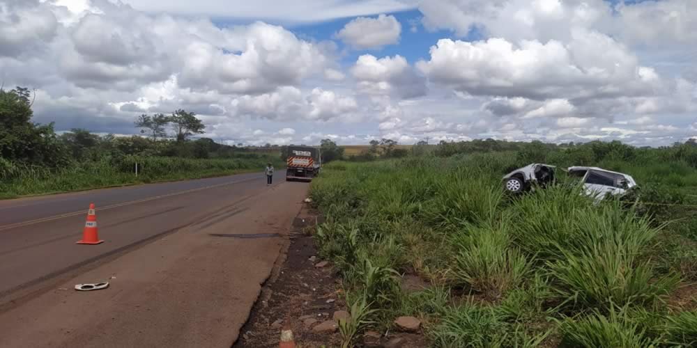 Colisão entre carro e caminhão na BR 452 provoca morte de motorista