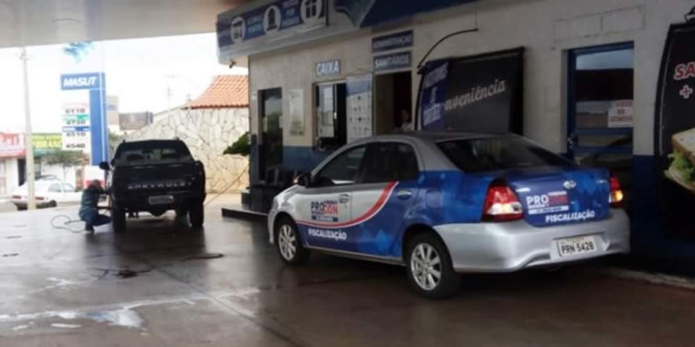 PROCON notifica postos para informarem impostos incidentes sobre os combustíveis