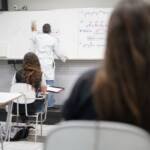 QUATRO EM DEZ ALUNOS PENSARAM EM PARAR OS ESTUDOS DEVIDO À PANDEMIA