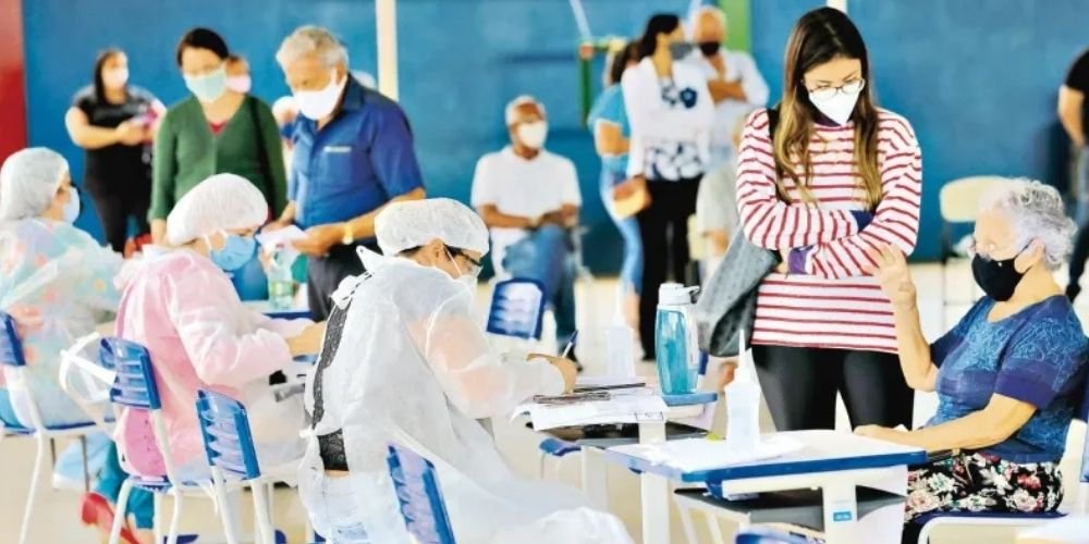 VACINAÇÃO CONTRA COVID-19 JÁ SALVOU ENTRE 4 E 6 MIL VIDAS EM GOIÁS