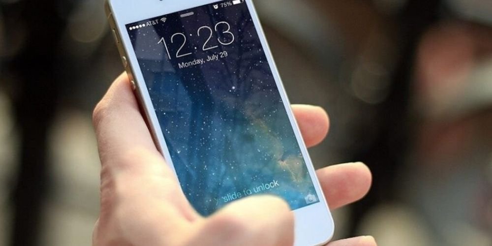 JUSTIÇA CONDENA VIVO E EMPRESA DE COBRANÇAS POR LIGAÇÕES EXCESSIVAS A ADVOGADO