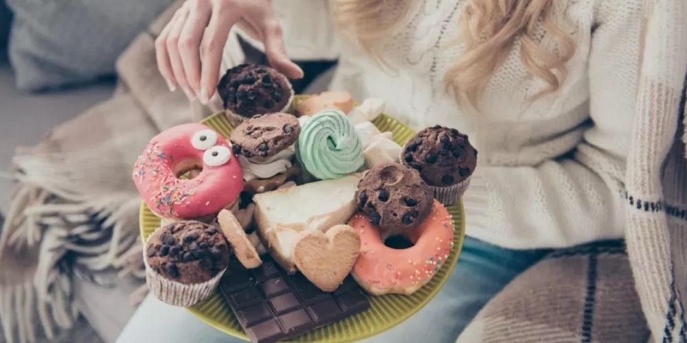 'Necessidade' de comer doces pode ser ansiedade e até falta de nutrientes