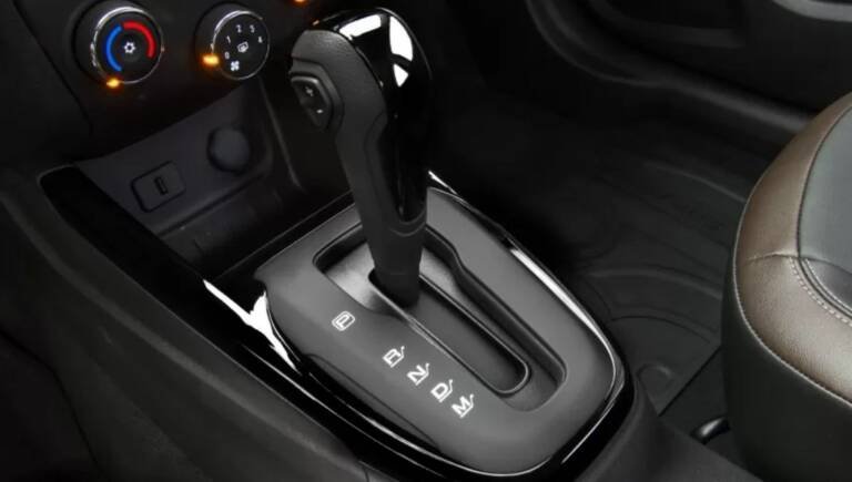 Câmbio automático veja se dá para pegar no tranco e saiba funções ocultas