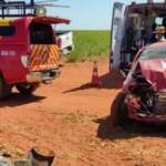 Colisão entre carros deixa três pessoas feridas na zona rural de Mineiros