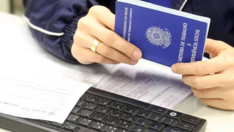 Emprego Carteira de Trabalho e Previdência Social