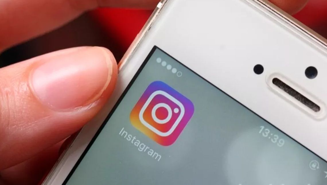 Instagram mostra conta fake Função confunde e usuários excluem perfis