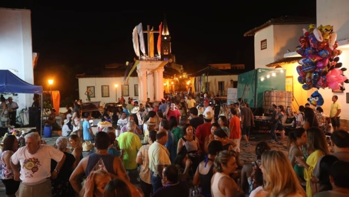 Secretário de Saúde diz que há “grande chance” de não ter carnaval aberto em Goiás
