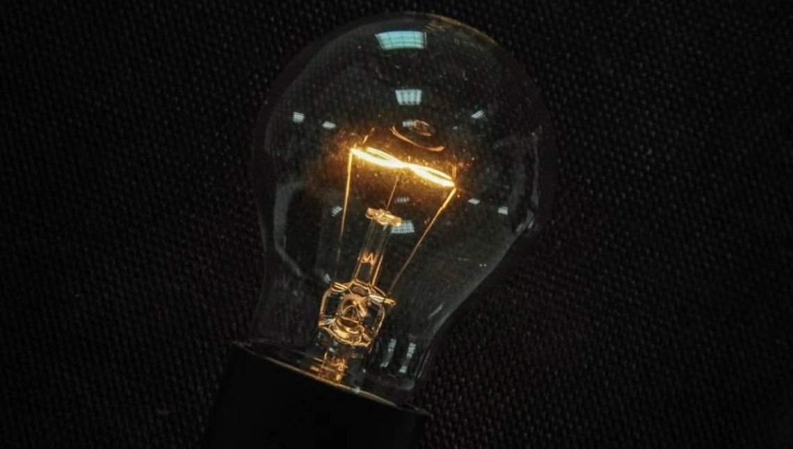Aumento médio da conta de luz pode ficar abaixo de 21% no ano que vem