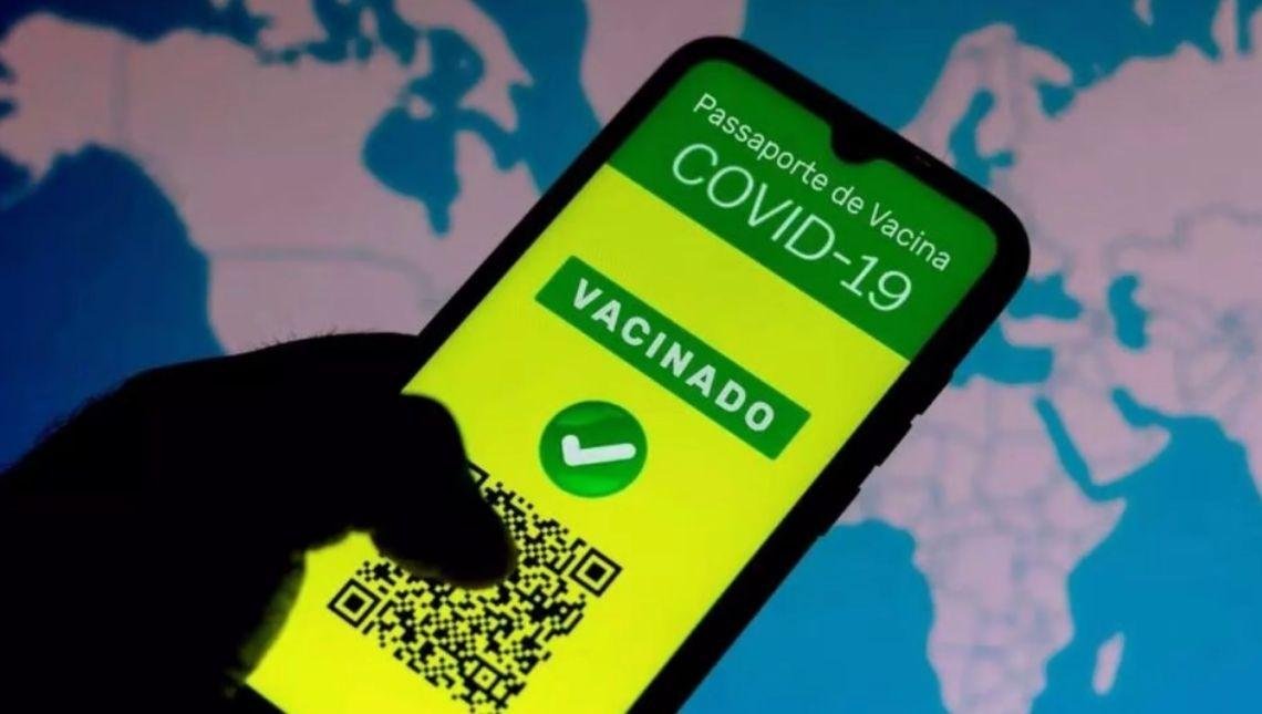 Pesquisa indica que 94% das cidades são favoráveis a passaporte da vacina