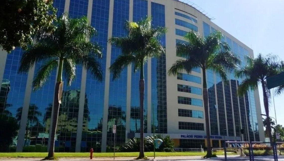 Governo de Goiás decreta ponto facultativo na sexta-feira (22) após feriado de Tiradentes