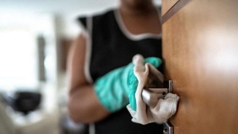 Mulheres negras são 65% das trabalhadoras domésticas no país