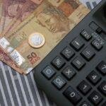 dinheiro notas moeda calculadora