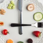 Por que comer menos à noite pode ajudar no seu emagrecimento