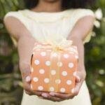 Mulher é mais generosa na 2ª metade do ciclo menstrual, diz pesquisa