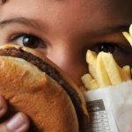 Alimentos ultraprocessados podem contribuir para perda cognitiva