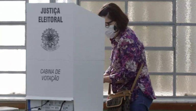 Mulheres são maioria do eleitorado em Goiás 53%