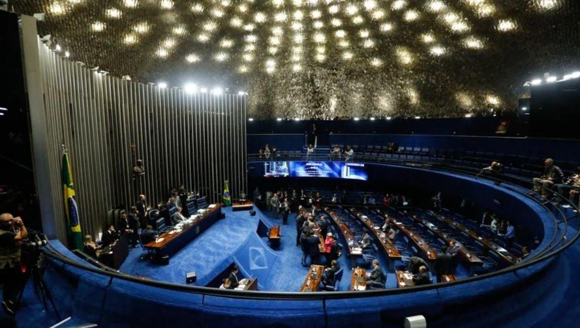 Senado aprova PL que obriga planos a cobrirem tratamentos fora do rol