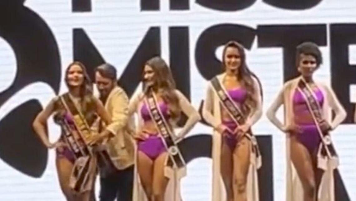 Modelo recebe faixa de campeã por engano durante Miss Goiás 2022