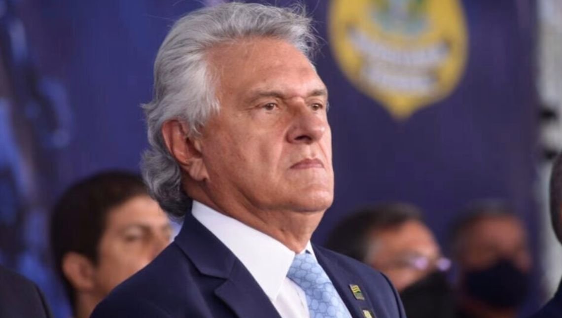 Caiado vai a Brasília para falar da situação da Enel