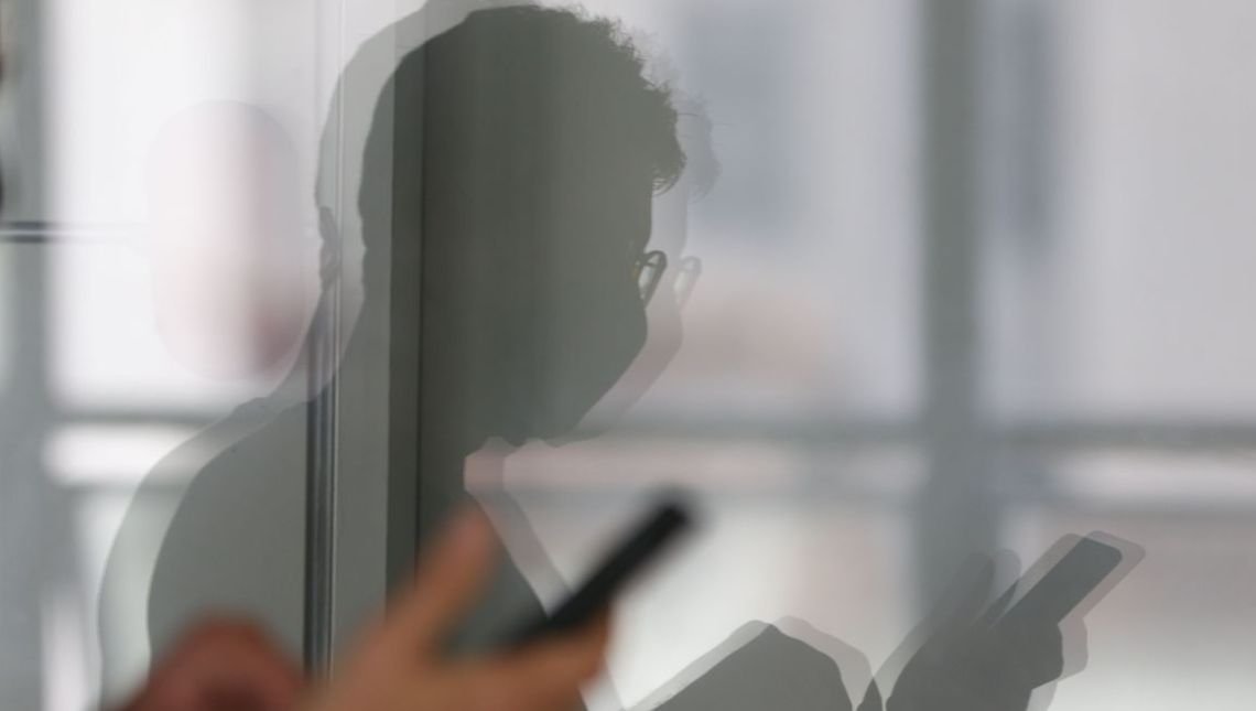 Cartilha traz orientações sobre proteção de dados de celular
