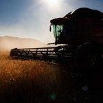 Condutores de máquinas agrícolas agora devem portar registro