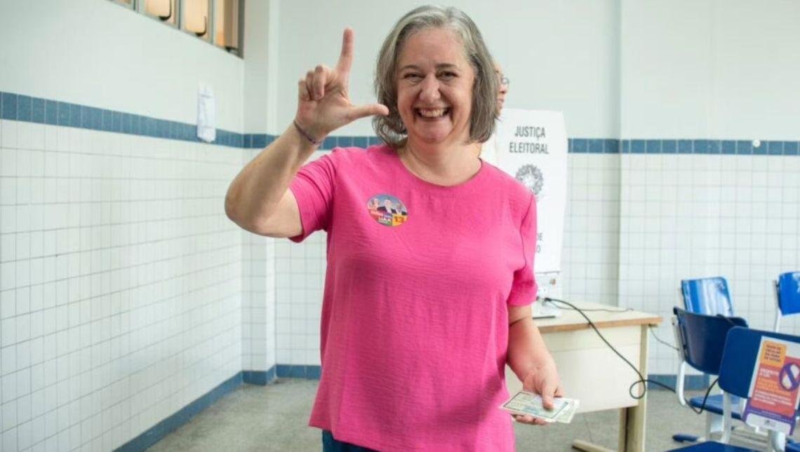“Maior pesquisa é a urna”, diz Denise Carvalho antes de votar em Goiânia