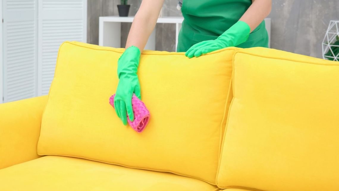 Quando lavar cortinas, travesseiros e capas de almofada?