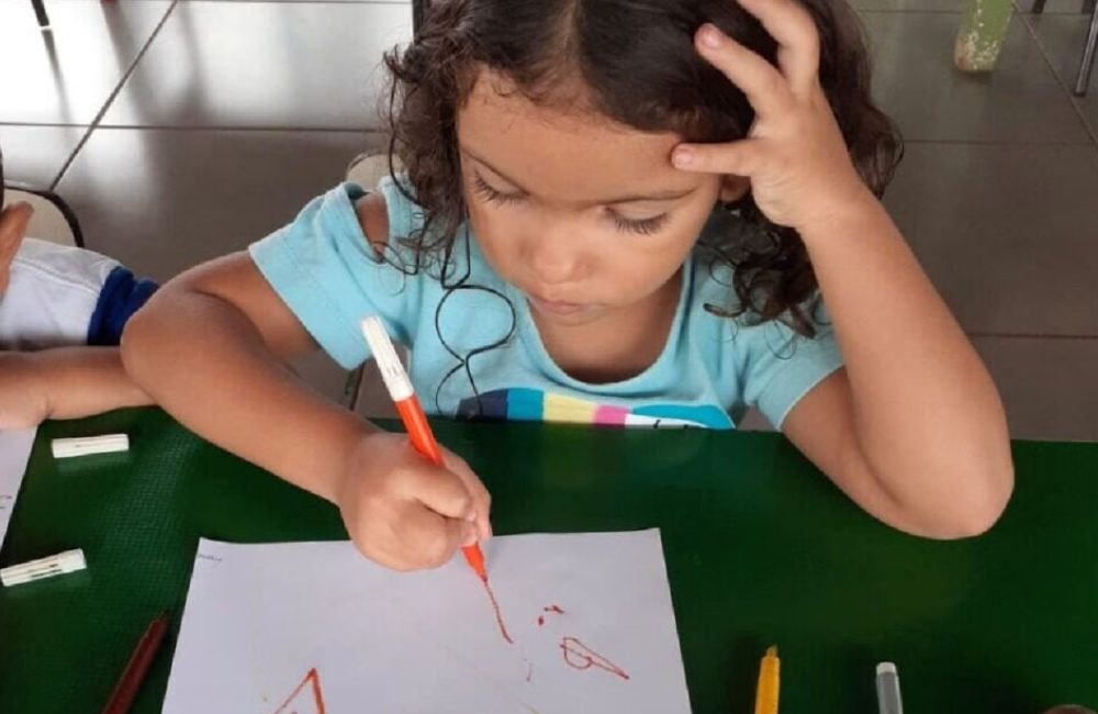 Adoção de cartas de crianças para no Natal começa na quinta-feira (17), em Goiás