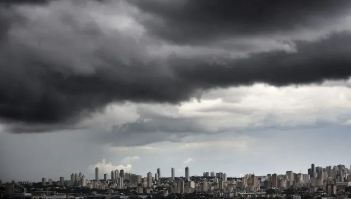 Goiás tem alerta para chuvas intensas