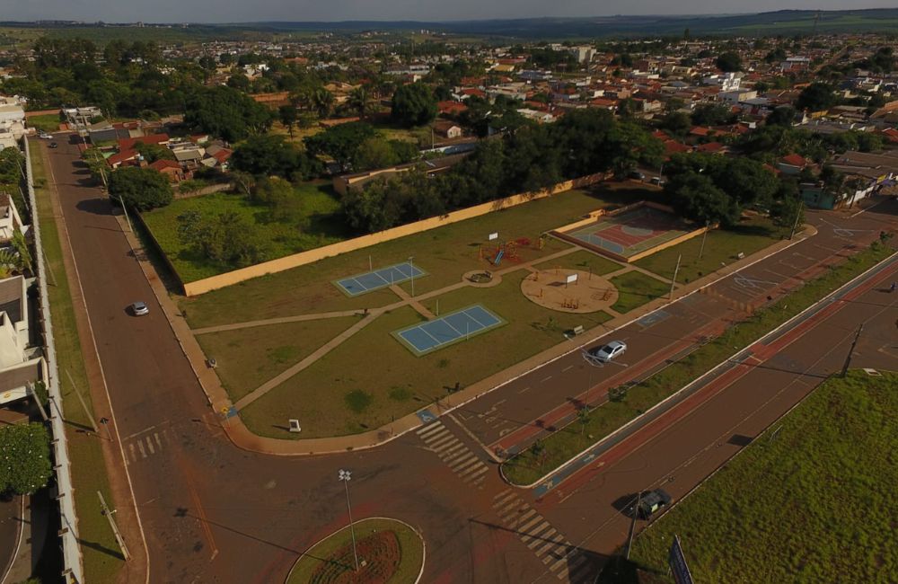 Praça Seiti Arisono jataí goiás tempo clima drone praça