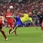 Richarlison brilha e Brasil vence Sérvia na estreia da Copa por 2 x 0