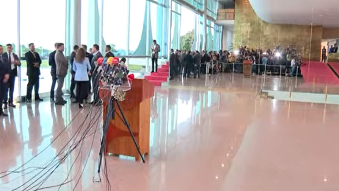 AO VIVO: Bolsonaro faz primeiro pronunciamento após derrota nas eleições