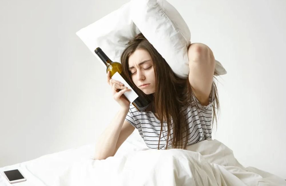 Ano Novo x ressaca: o que vale saber sobre o consumo de bebidas nas festas de boas-vindas para 2023