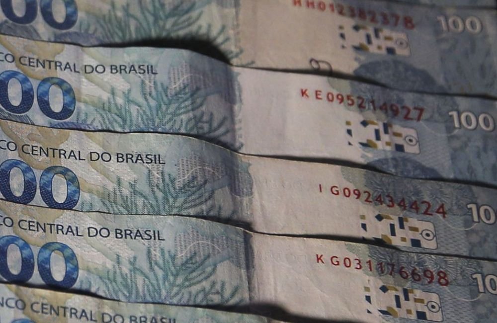 Impostos pagos por brasileiros em 2022 passam de R$ 2,8 trilhões