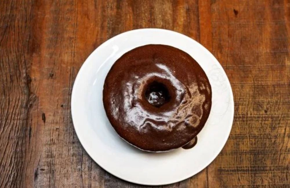 Tem preguiça de cozinhar, mas gosta de bolo? Aprenda 5 receitas fáceis
