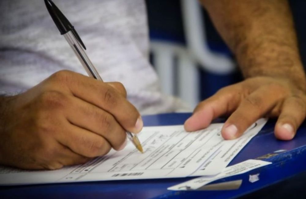Cidade do interior de Goiás abre processo seletivo com salários de até R$ 33 mil