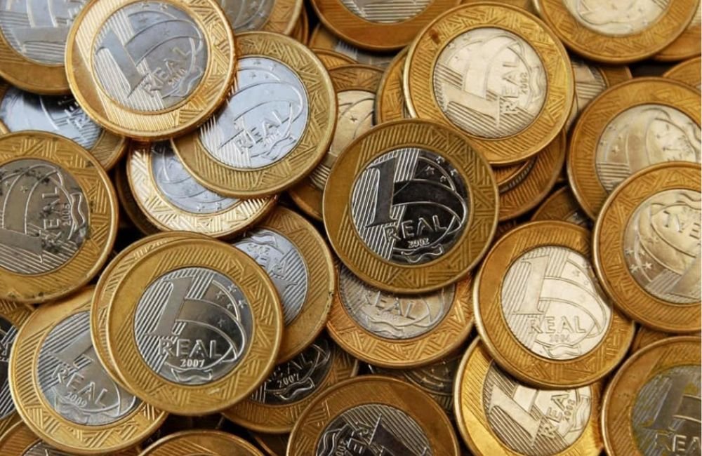 6 moedas raras de R$ 1 que valem um bom dinheiro e podem estar na sua carteira
