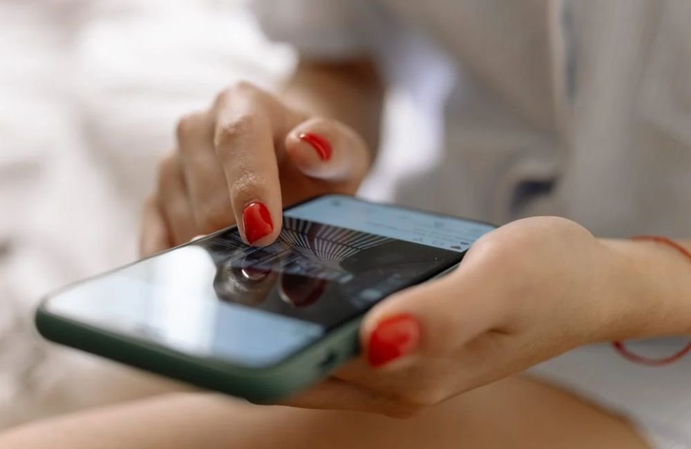 6 tipos de homens que devem ser bloqueados no WhatsApp imediatamente