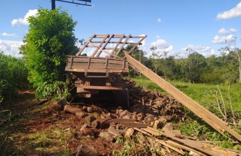 Idoso pula de caminhão em movimento e é atropelado e morto pelo próprio veículo, em Rio Verde