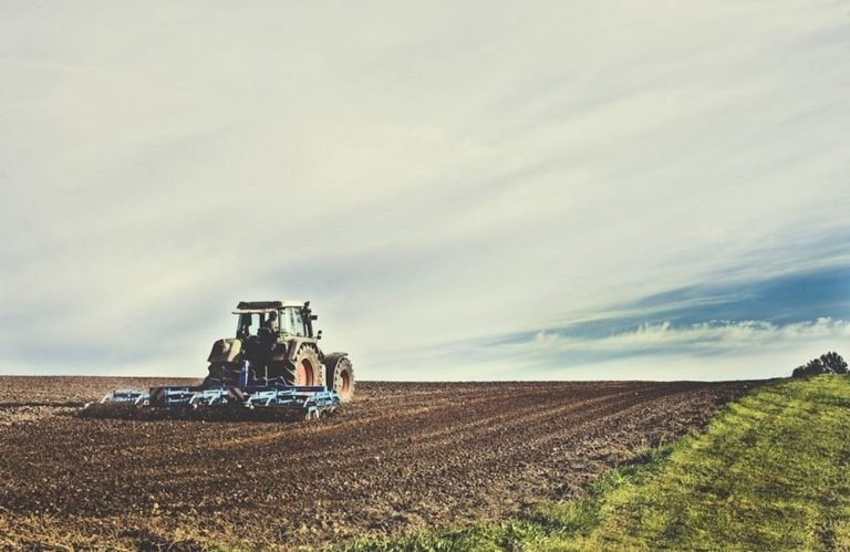 Taxa do agro rende R$ 212 milhões para o governo de Goiás em dois meses