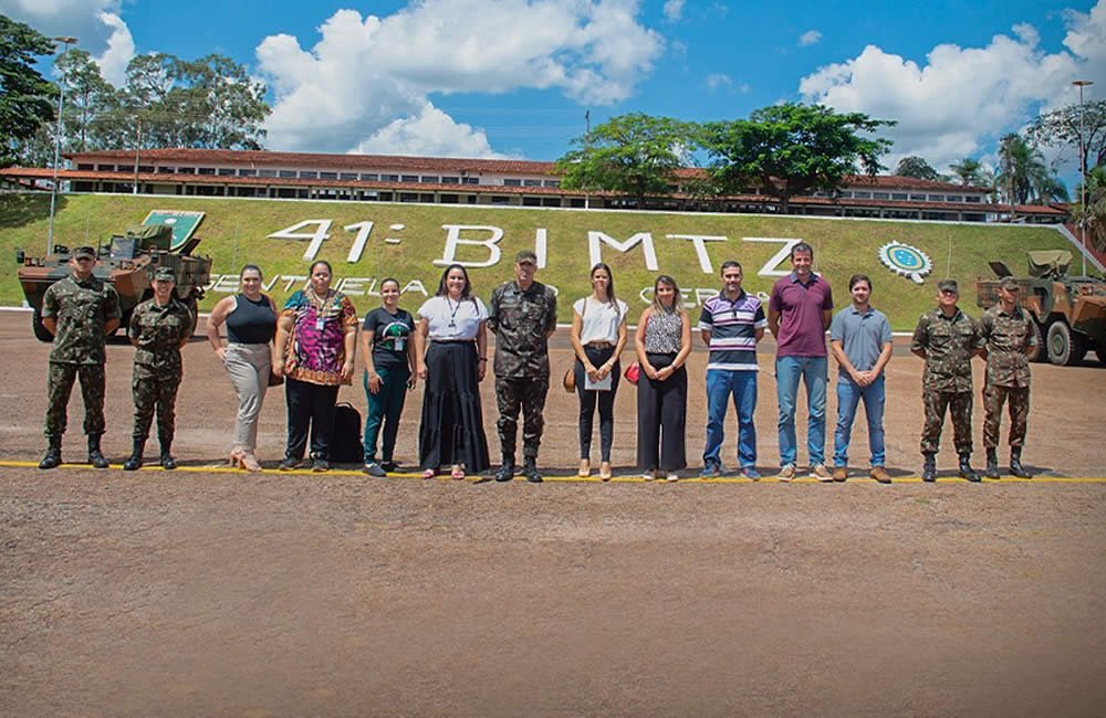 41º Batalhão de Infantaria Motorizado recebe visita da UFJ para discutir parcerias na prevenção de incêndios no Cerrado