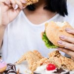 Compulsão alimentar o que é, como identificar e tratar
